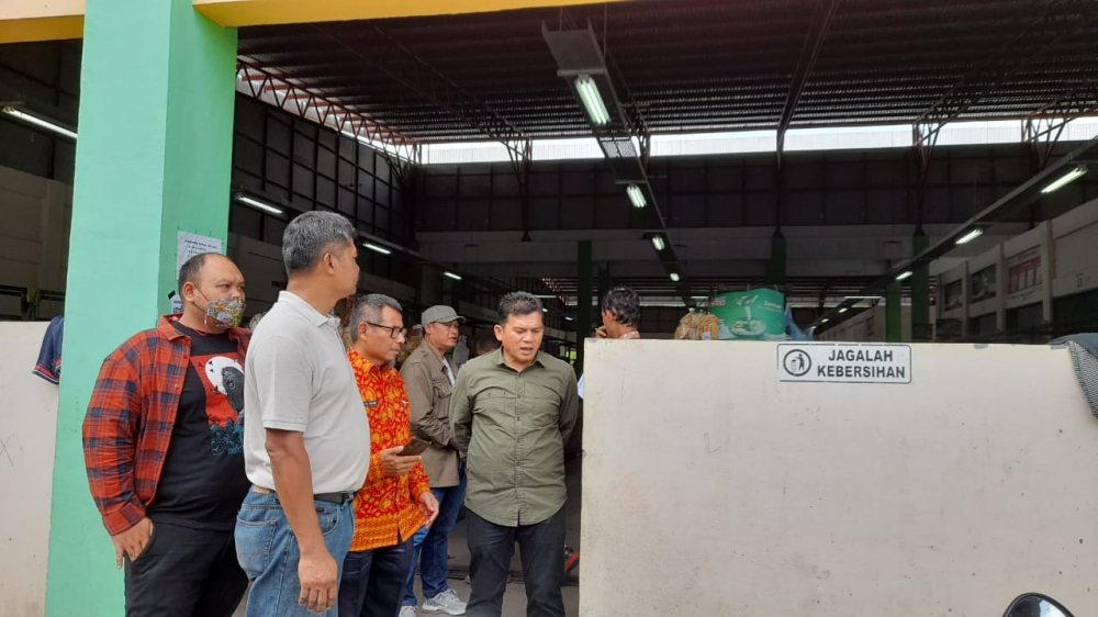 Komisi III DPRD Kota Jambi saat sidak ke Pasar 