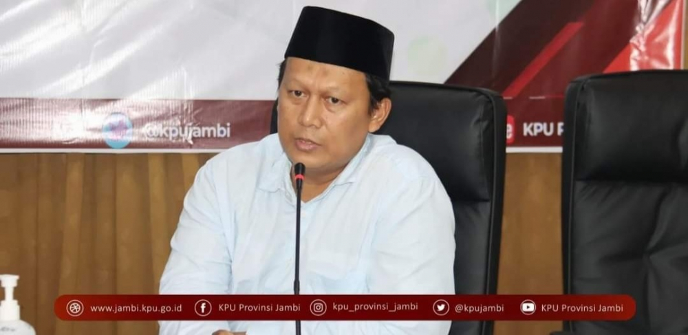 Suparmin selaku Komisioner KPU Provinsi Jambi Divisi Hukum (foto : Humas KPU Provinsi Jambi) 