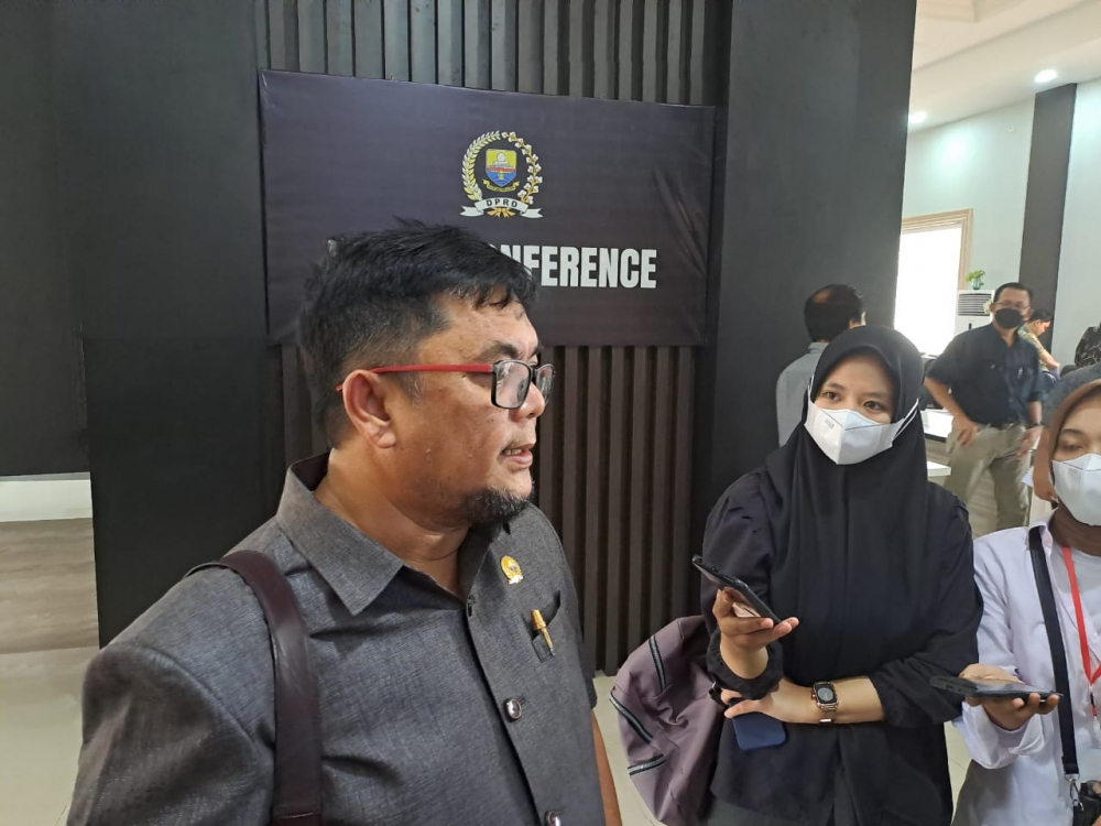Anggota DPRD Provinsi Jambi Daerah pilihan (Dapil) Kabupaten Batang Hari dan Muaro Jambi Ivan Wirata