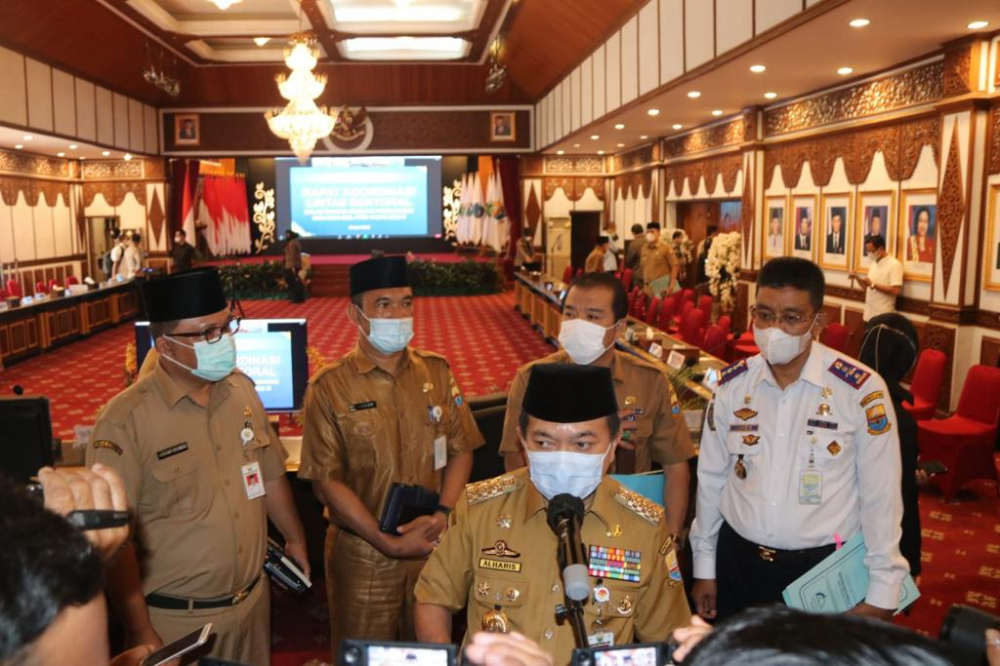 Gubernur Jambi Al Haris