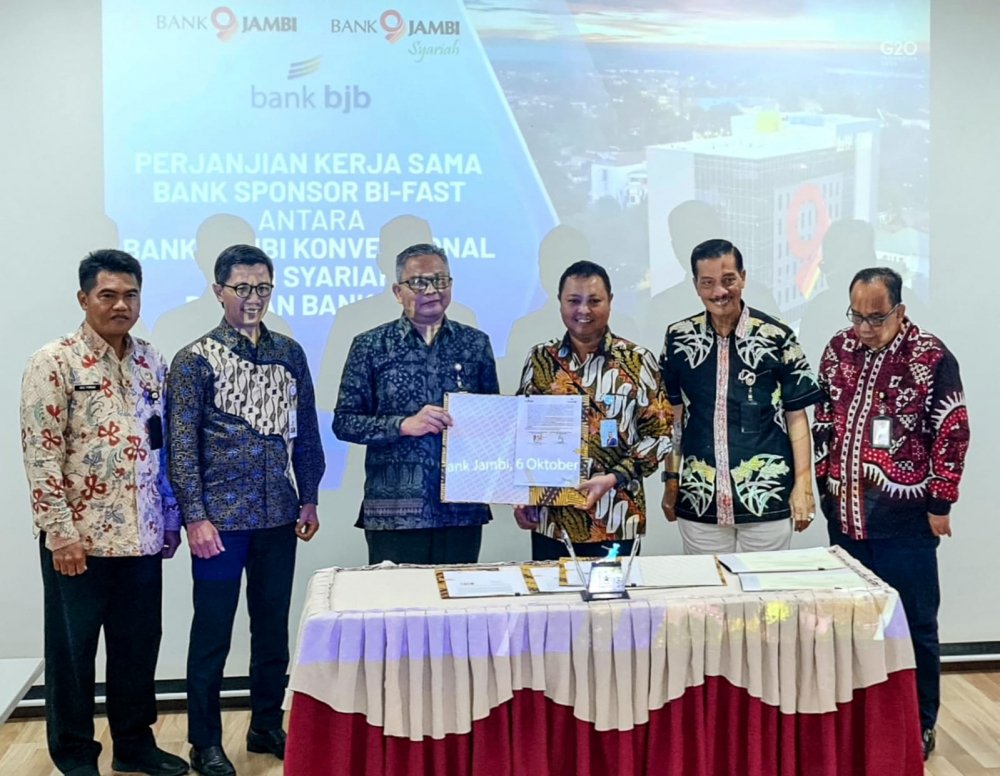 PT Bank Pembangungan Daerah Jawa Barat dan Banten, Tbk. (bank bjb) melaksanakan Penandatanganan Perjanjian Kerja Sama (PKS) dengan PT Bank Pembangunan Daerah Jambi dan PT Bank Pembangunan Daerah Jambi Unit Usaha Syariah.