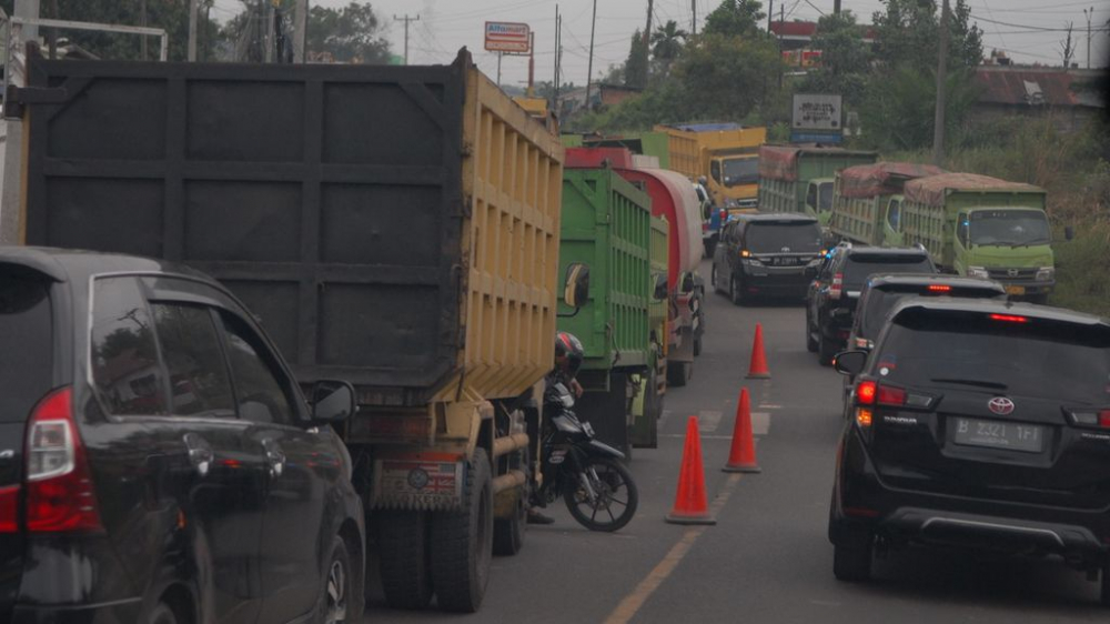 Kemacetan panjang di  akibatkan oleh Batubara
