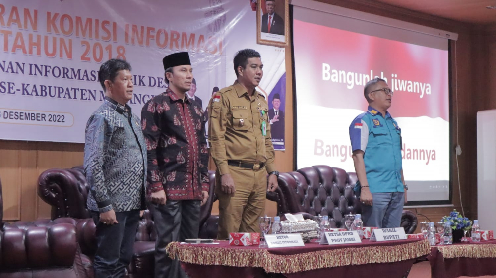 Sosialisasi Peraturan Komisi Informasi No 1 Tahun 2018 tentang Standar Layanan Informasi Publik (SLIP) Desa yang digelar Komisi Informasi Provinsi Jambi Selasa (6/12/2022). 