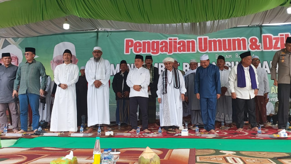 Hadiri Pengajian dan Dzikir Akbar di Batanghari: Al Haris Ingin Manaqin Populer di Jambi.