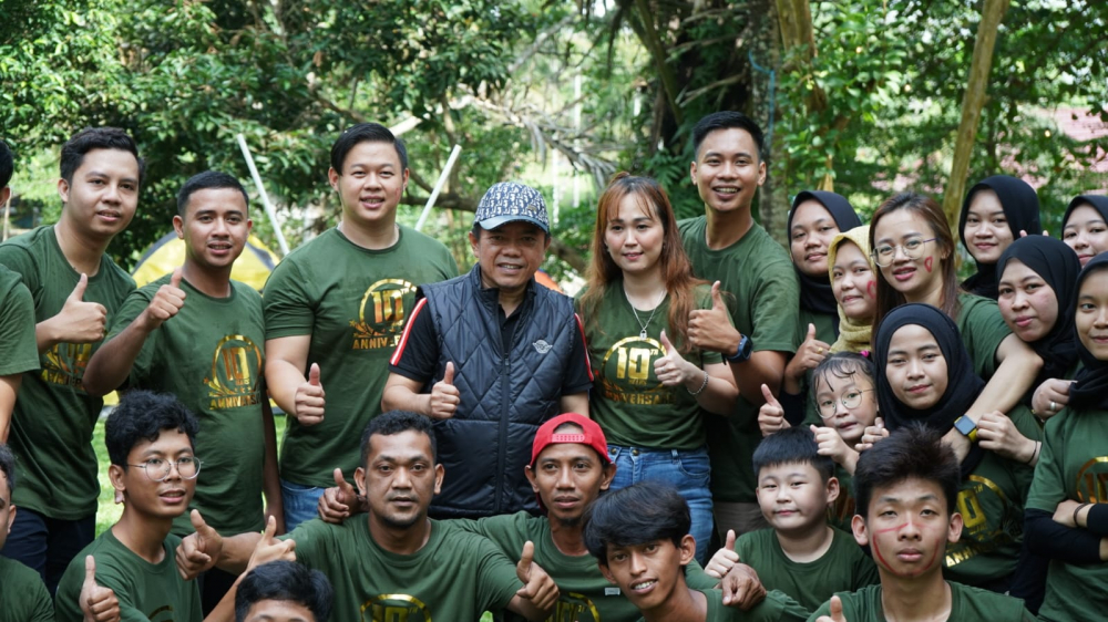 Gubernur Jambi Al Haris pada acara HUT Kampung Radja