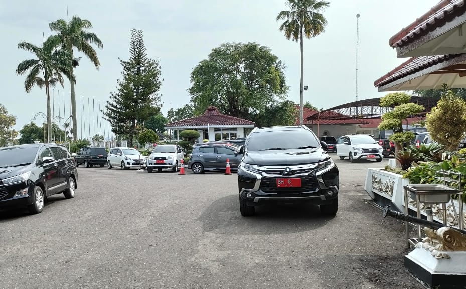 Pejabat maupun ASN dilingkungan Pemerintah Provinsi Jambi dilarang menggunakan mobil dinas untuk mudik lebaran. 