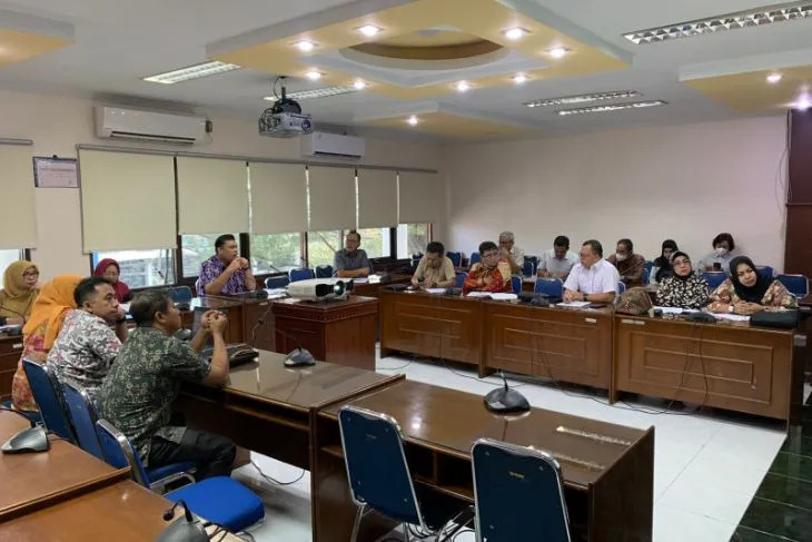 Pansus III DPRD Provinsi Jambi studi banding ke Badan Perencanaan Pembangunan Daerah (Bappeda) Riau, Kamis (13/4)
