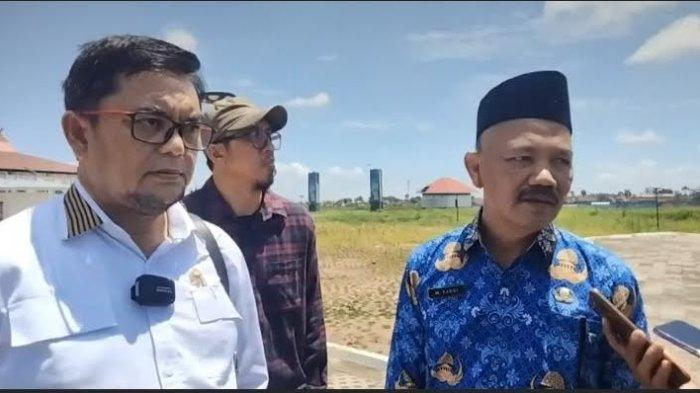 Anggota Komisi III DPRD Provinsi Jambi melaksanakan inspeksi mendadak (sidak) ke lokasi Ruang Terbuka Hijau (RTH) di eks Pasar Angso Duo lama, Senin (17/4/2023).