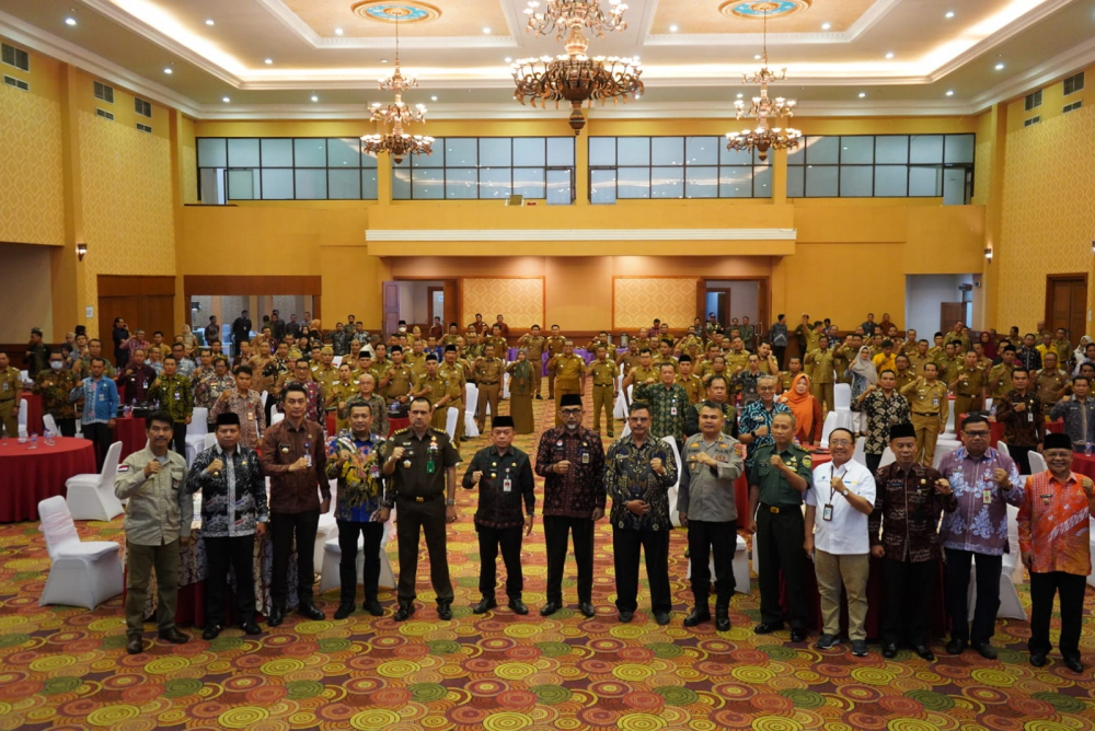 Rapat Koordinasi Pelaksanaan Tugas Dan Wewenang Gubernur Sebagai Wakil Pemerintah Pusat (Gwpp) Tahun 2023, bertempat di Ballroom Ratu Convention Center, Kamis (11/05/2023).