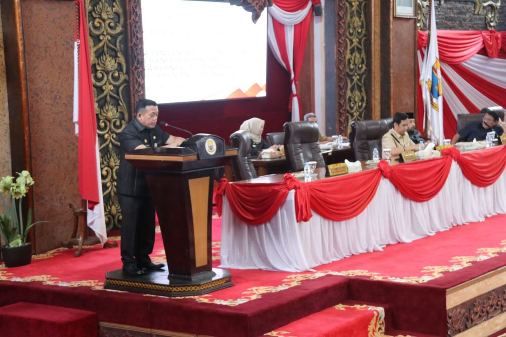 Gubernur Jambi Dr. H. Al Haris, S.Sos., MH 