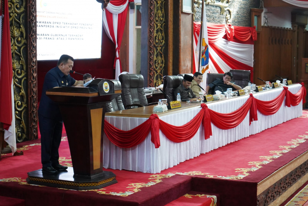 Gubernur Jambi Dr. H. Al Haris, S.Sos, MH