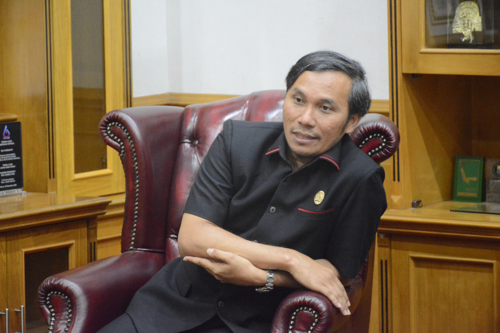 Edi Purwanto ketua DPRD Provinsi Jambi