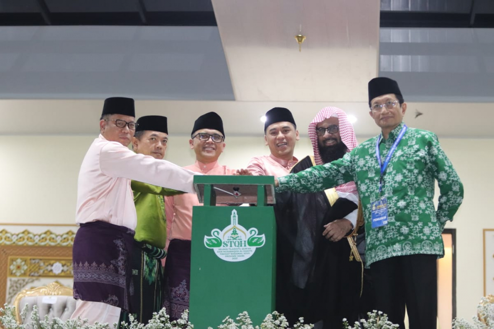 Penekanan sarine penutupan STQH ke-XXVII tingkat nasional 2023 di Provinsi Jambi.