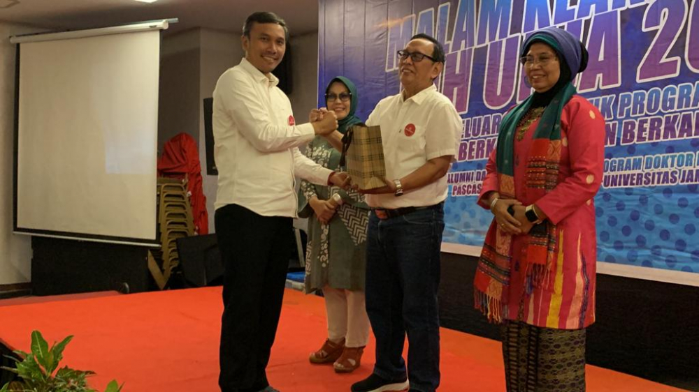 Ketua DPRD Provinsi Jambi Edi Purwanto Hadiri Makrab Dokter Ilmu Hukum Unja 2023