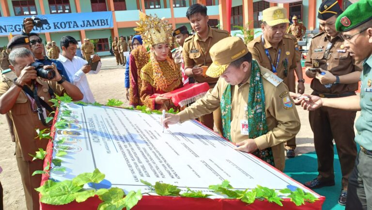 PPDB 2024: Al Haris Tegaskan PPDB Sesuai Aturan, tidak Ada Titip-titipan.