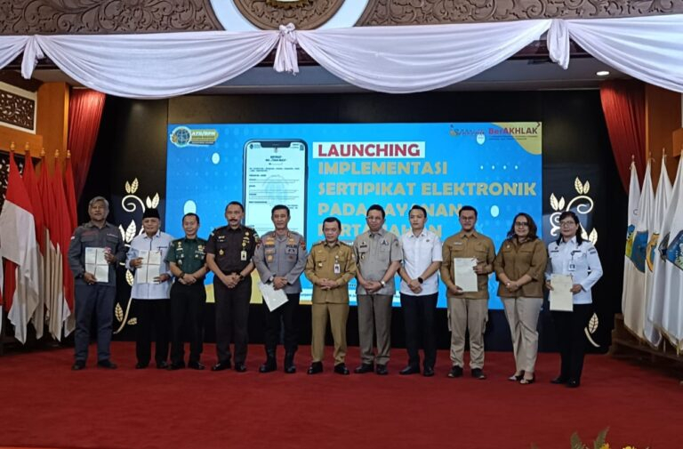 Gubernur Al Haris Launching Implementasi Sertifikat Elektronik BPN 4 Daerah Ini.
