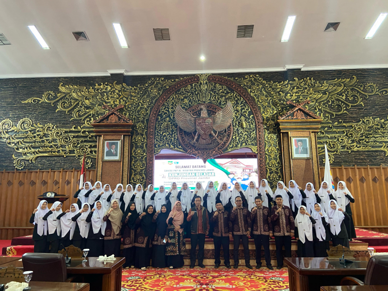 Ratusan Santri PKP Al Hidayah Kunjungan Belajar ke DPRD Provinsi Jambi