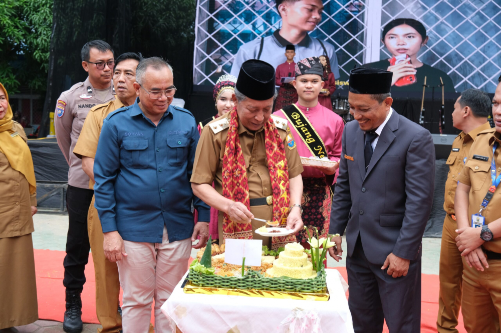 Wagub Abdullah Sani Tegaskan Komitmen Pengembangan Pendidikan Berbasis Teknologi. Foto dok Kominfo Prov Jambi