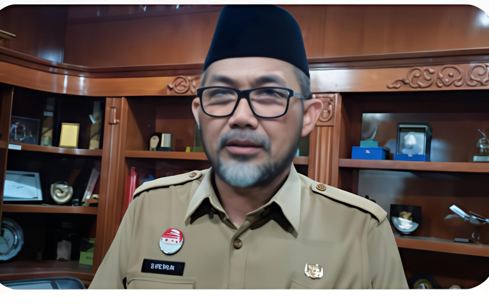 Sekda Provinsi Jambi Sudirman. 
