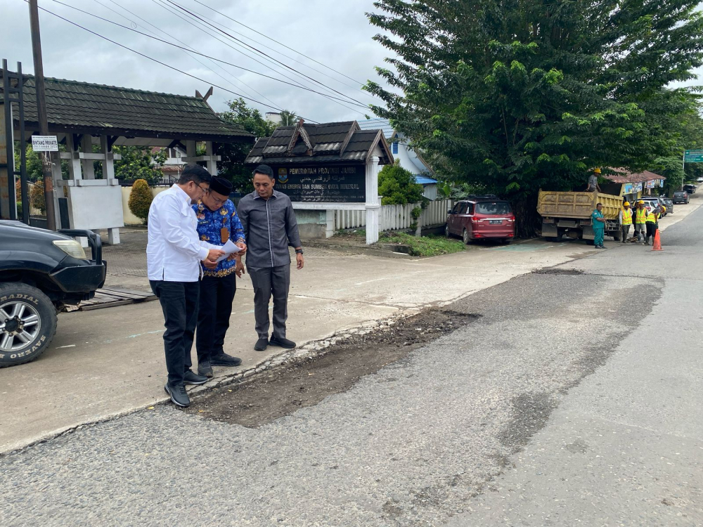 Dua Pimpinan Tinjau Ruas Jalan di Kota Jambi Jelang Mudik Lebaran, 61 Titik Lobang Ditemukan
