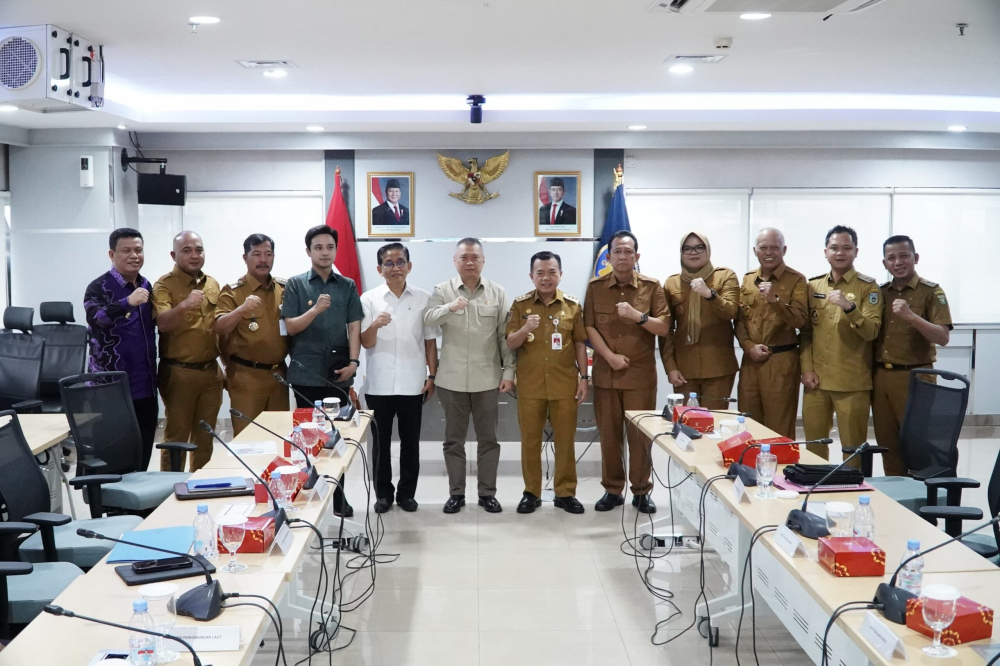 Gubernur Al Haris Boyong Bupati dan Wali Kota Audiensi dengan Menhub. Bahas Pengembangan Transportasi. Foto dok Kominfo Provinsi Jambi