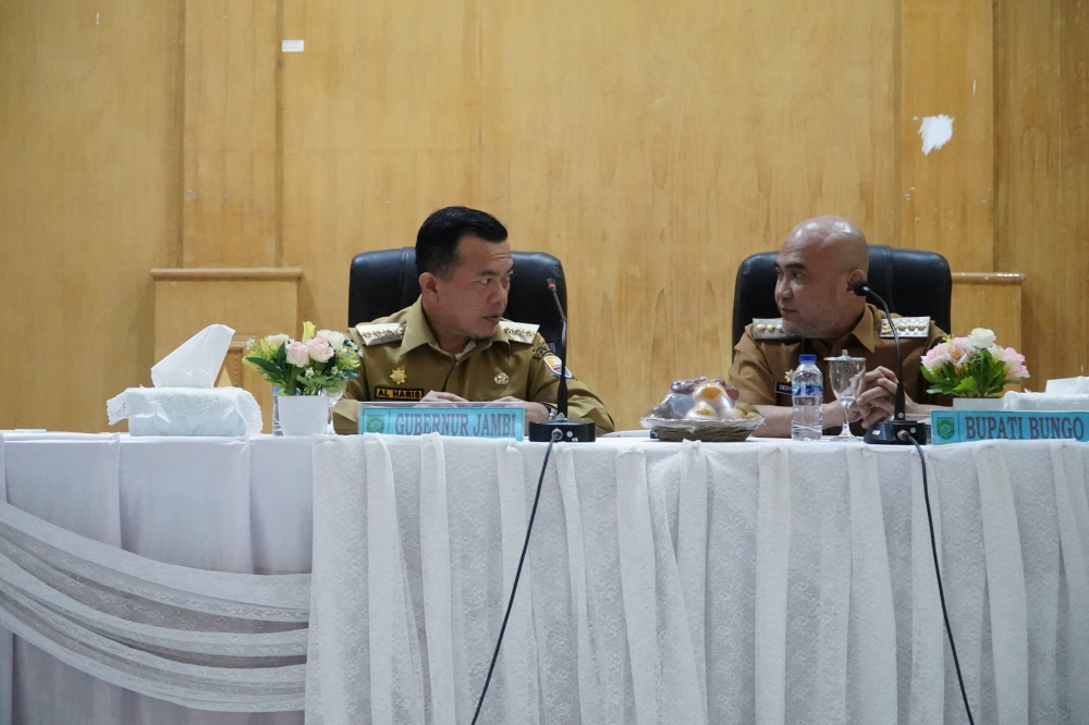 Gubernur Jambi Al Haris dan Bupati Bungo Dedy Putra. 