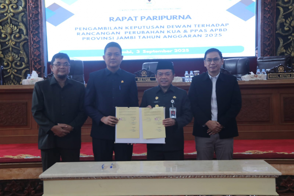 Gubernur Al Haris Bersama DPRD Sepakati Perubahan KUA-PPAS APBD Provinsi Jambi 2025. Foto dok Kominfo Provinsi Jambi