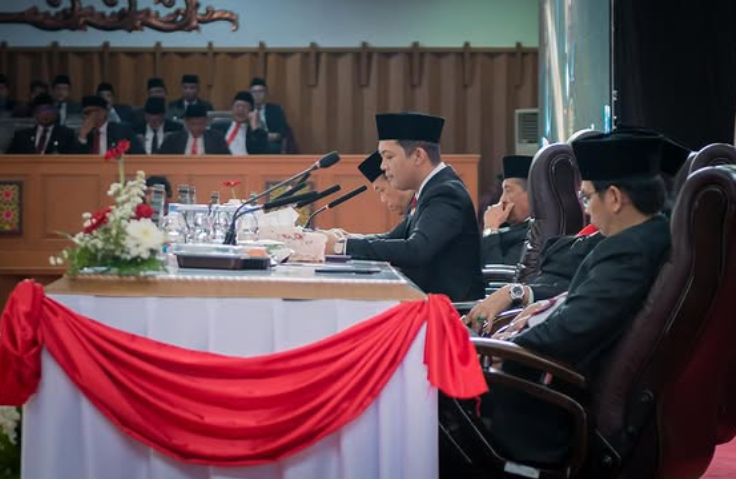 Ketua DPRD Provinsi Jambi Pimpin Rapat Paripurna Dengar Pandangan Umum Fraksi