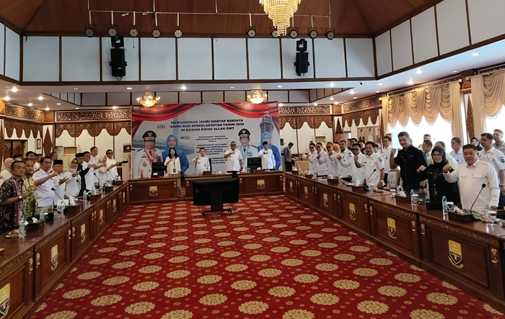 Gubernur Al Haris Dorong Kabupaten dan Kota Bentuk Satgas Percepatan Program 3 Juta Rumah. Foto dok Kominfo Provinsi Jambi